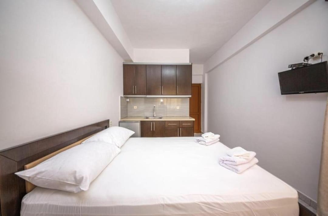 Rooms By Klajdi ซารานเดอ ภายนอก รูปภาพ